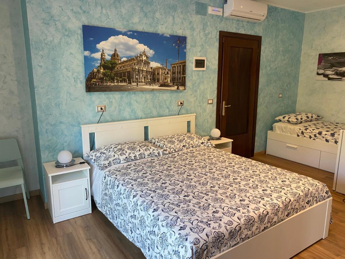 B&B Catania Centro - Charme & More ภายนอก รูปภาพ